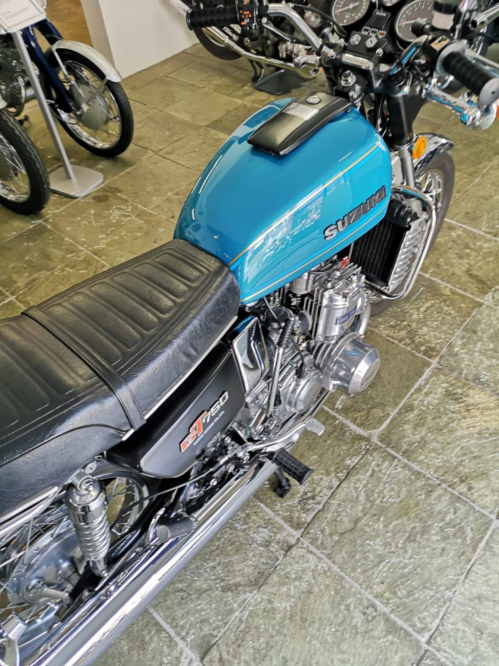 Suzuki GT750 1977 Completely restored amazing condition NOW SOLD! - Image 18