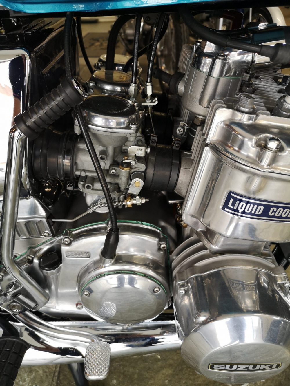Suzuki GT750 1977 Completely restored amazing condition NOW SOLD! - Image 17