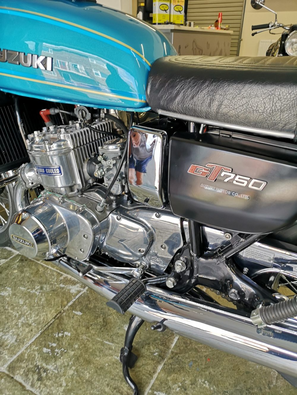 Suzuki GT750 1977 Completely restored amazing condition NOW SOLD! - Image 15