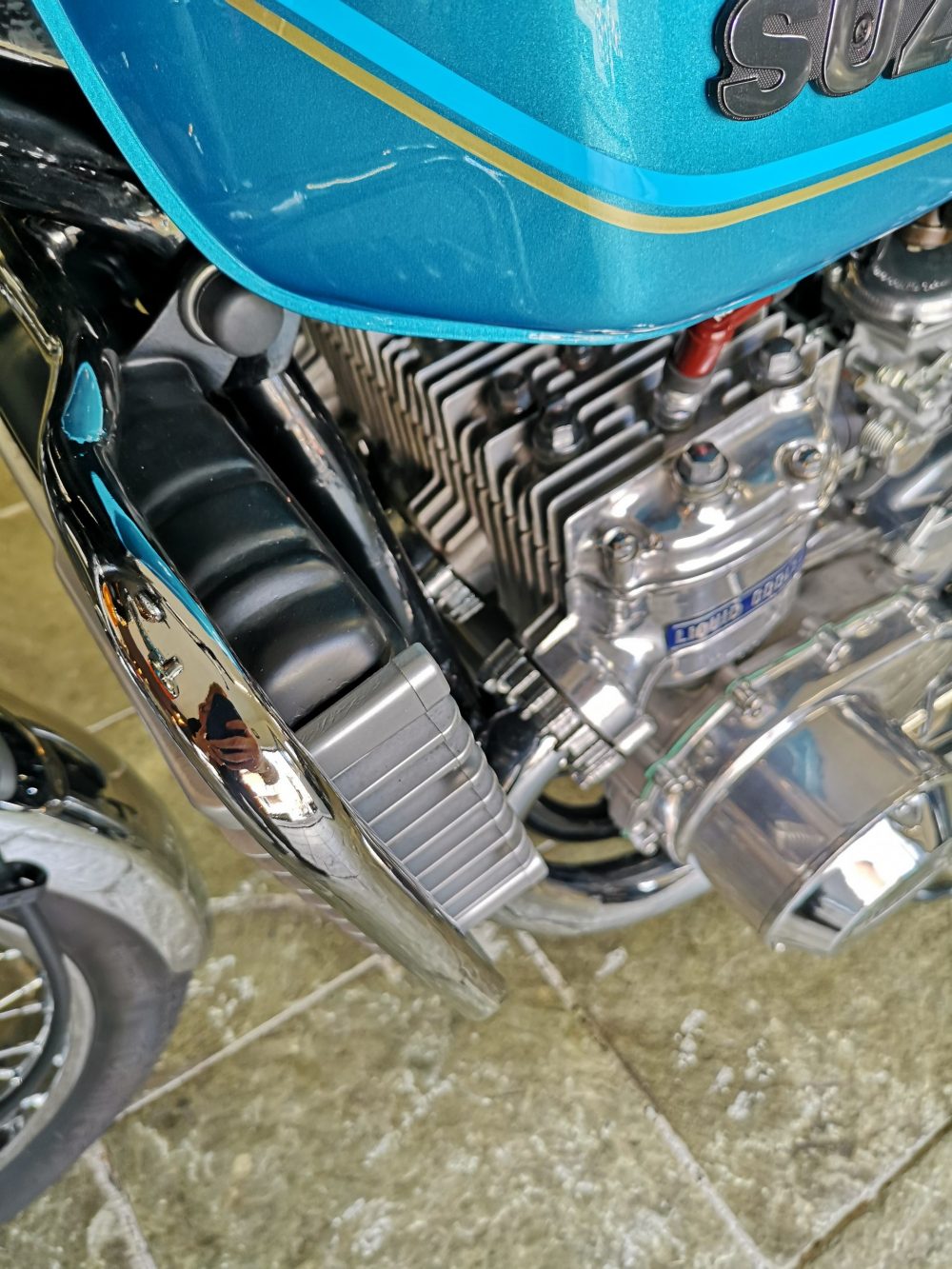 Suzuki GT750 1977 Completely restored amazing condition NOW SOLD! - Image 11