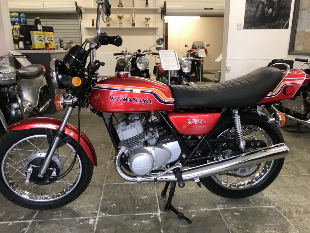 Kawasaki S2 350 KH 1971 Completely restored unbelievable condition!! Now Sold - Image 2