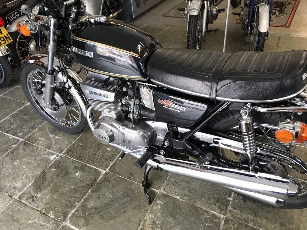 Suzuki GT550 1977 NOW SOLD! - Image 4