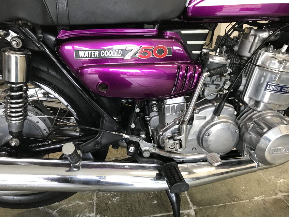 Suzuki GT750J 1972 Restored with rebuilt engine NOW SOLD! - Image 10