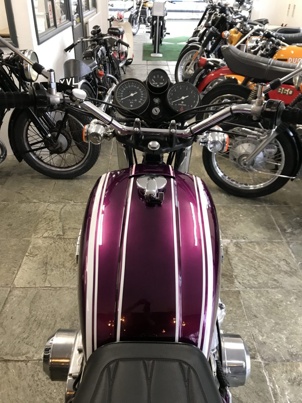 Suzuki GT750J 1972 Restored with rebuilt engine NOW SOLD! - Image 8