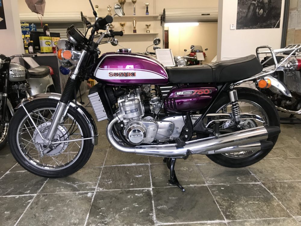 Suzuki GT750J 1972 Restored with rebuilt engine NOW SOLD! - Image 7