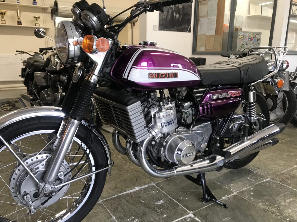 Suzuki GT750J 1972 Restored with rebuilt engine NOW SOLD! - Image 6