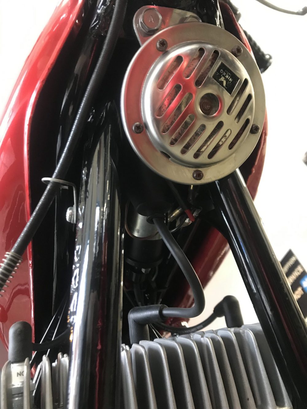 Kawasaki S2 350 KH 1971 Completely restored unbelievable condition!! Now Sold - Image 4