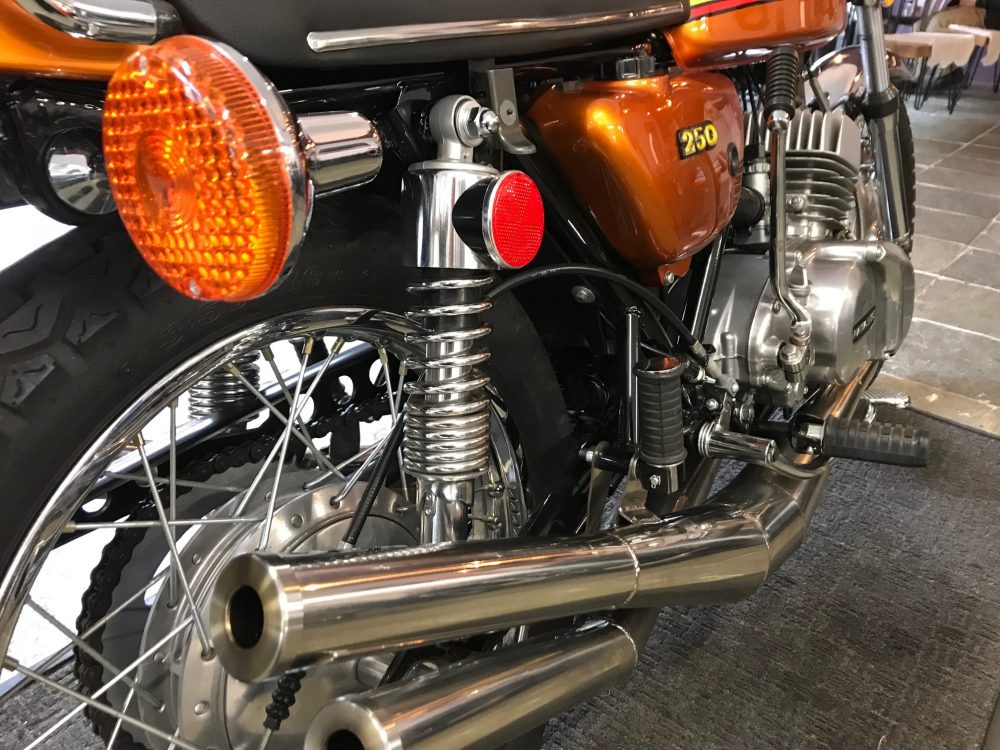 Kawasaki 250 S1A - Image 11