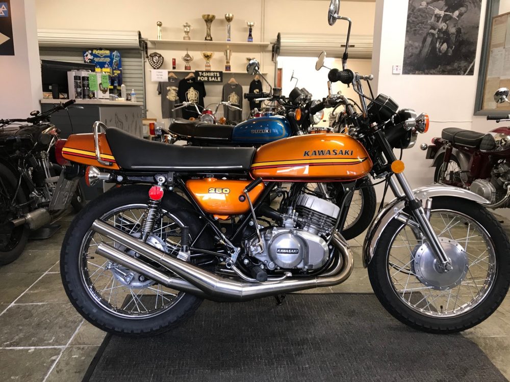 Kawasaki 250 S1A - Image 3