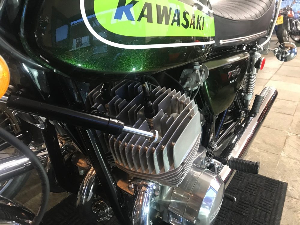 Kawasaki H2B 750 triple show winning bike! NOW SOLD - Image 17
