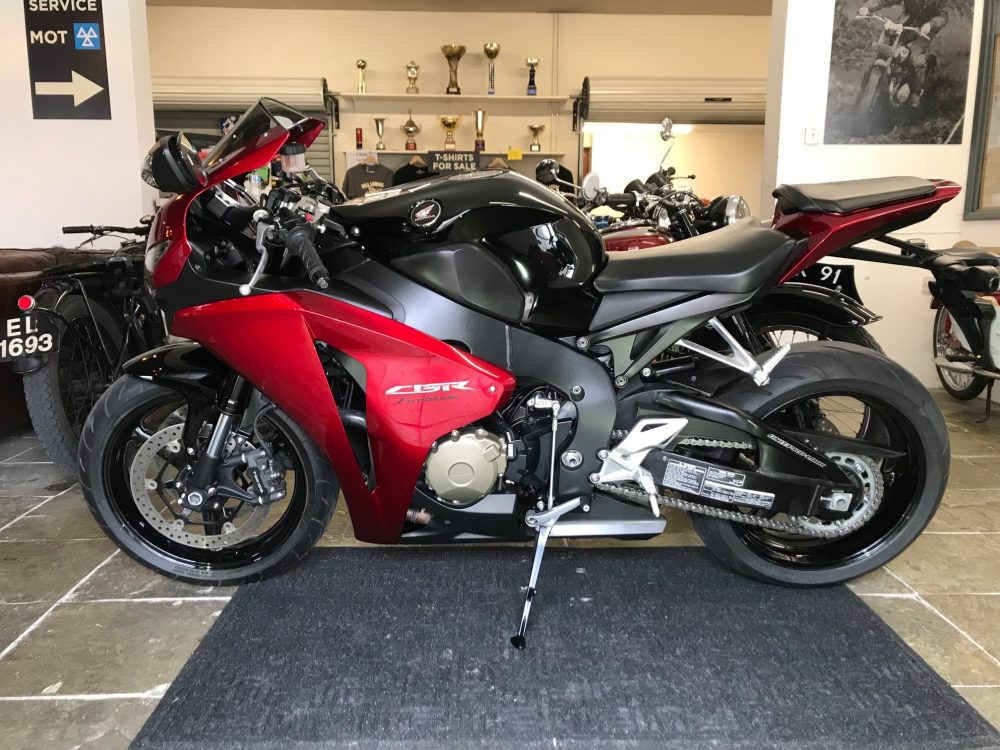 Honda CBR 1000 RR Fireblade NOW SOLD - Image 2