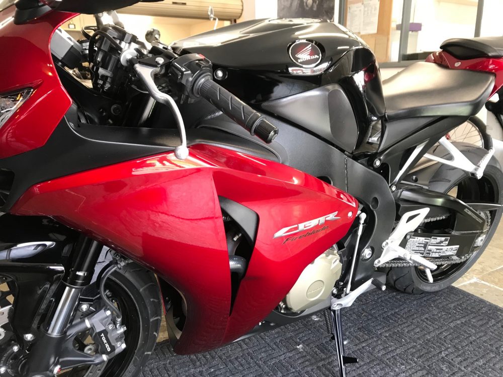 Honda CBR 1000 RR Fireblade NOW SOLD - Image 3