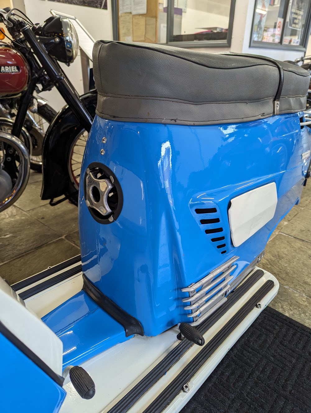 Tatran Scooter 1966 Lambretta Vespa era 125cc - Image 6