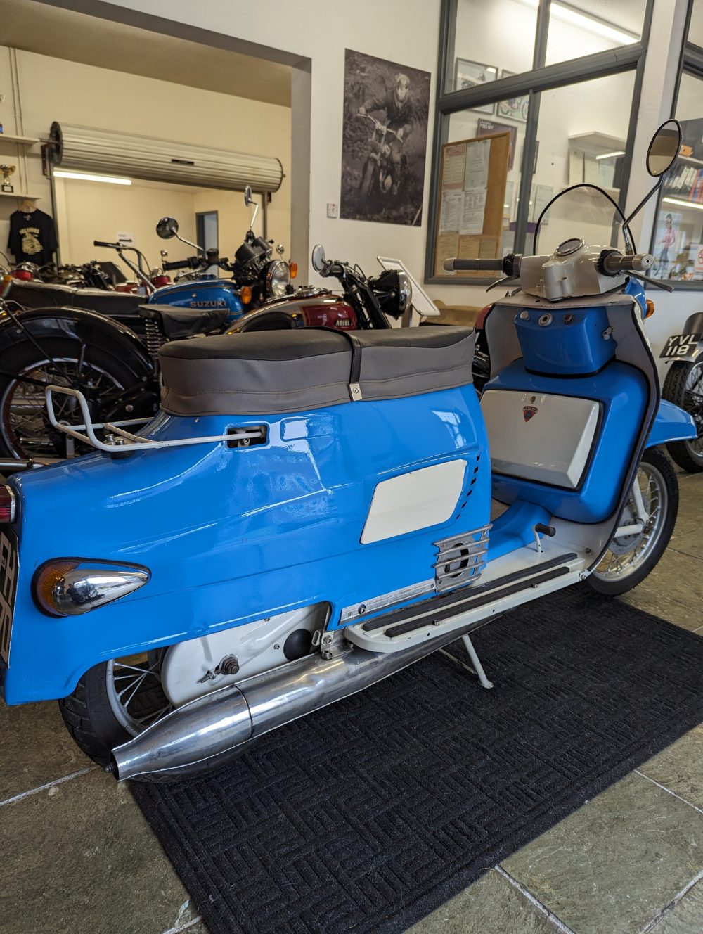 Tatran Scooter 1966 Lambretta Vespa era 125cc - Image 12
