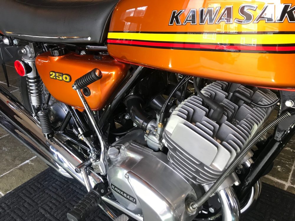 Kawasaki 250 S1A - Image 12