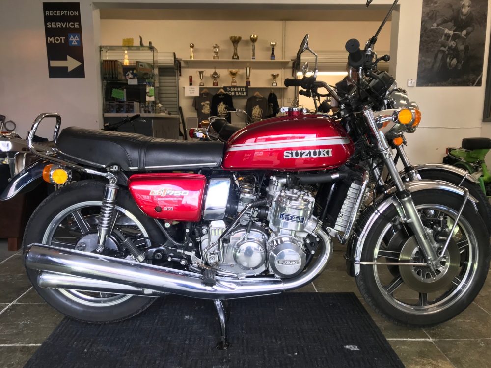 Suzuki GT750M