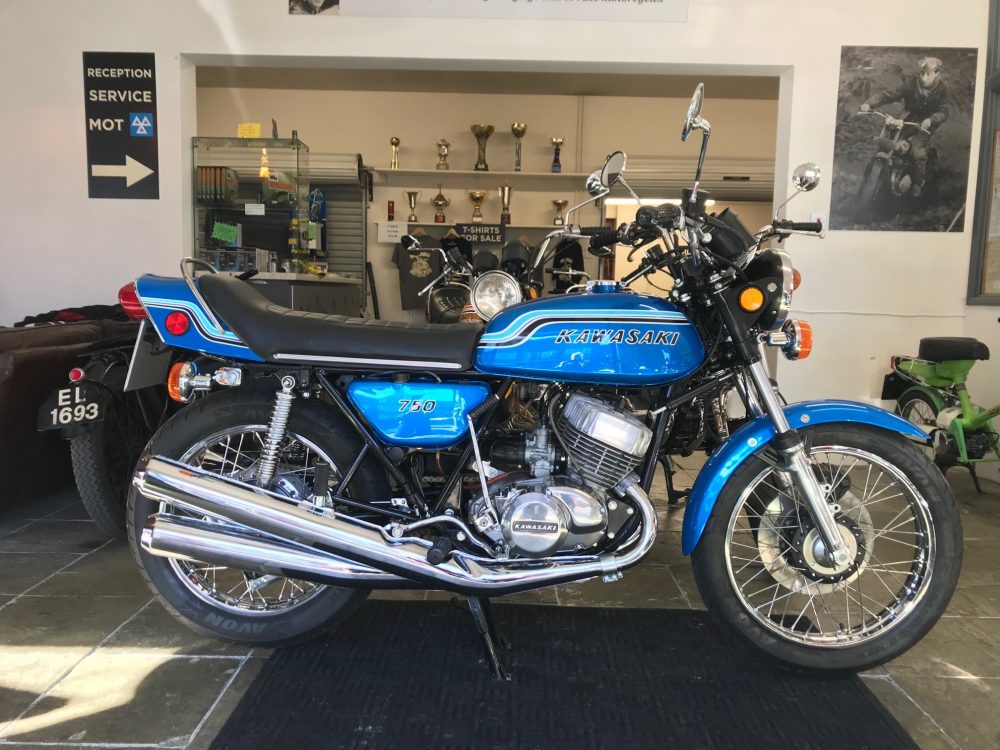 Kawasaki H2 750 1972 Triple near concourse condition! NOW SOLD