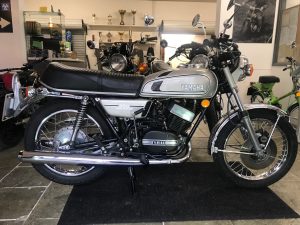 Yamaha RD350B 1976 Genuine UK Bike! Now Sold