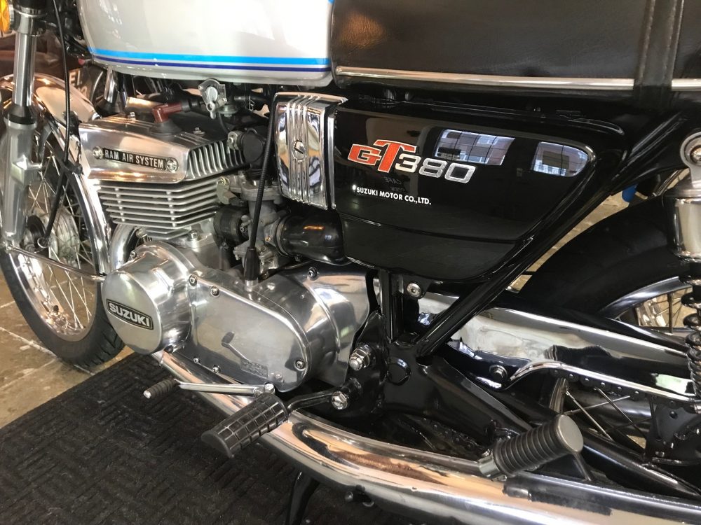 Suzuki GT380B NOW SOLD - Image 10