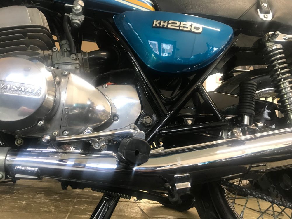 Kawasaki KH 250 NOW SOLD - Image 15