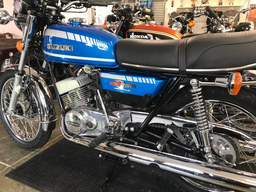 Suzuki GT 250C Near Concourse Condition! - Image 4