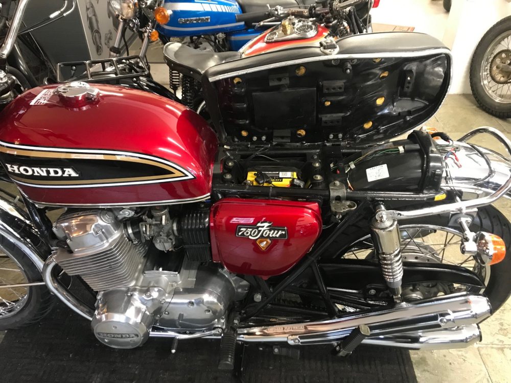 Honda CB750 K6 - Image 10