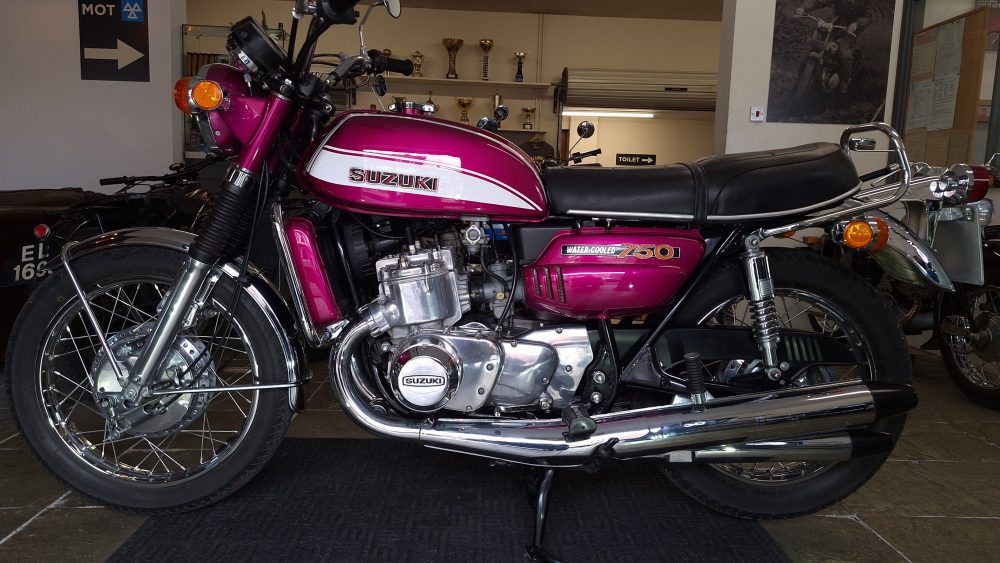 Suzuki GT750J 1972 Completely Restored!!!!! - Image 2