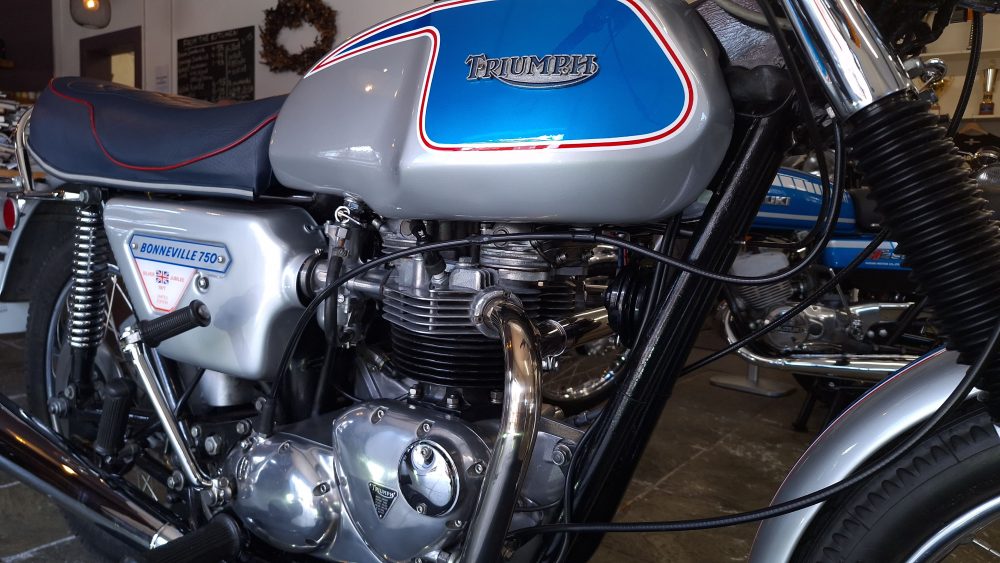 Triumph BonnevilleT140 Silver Jubilee Near Concours!!! - Image 7