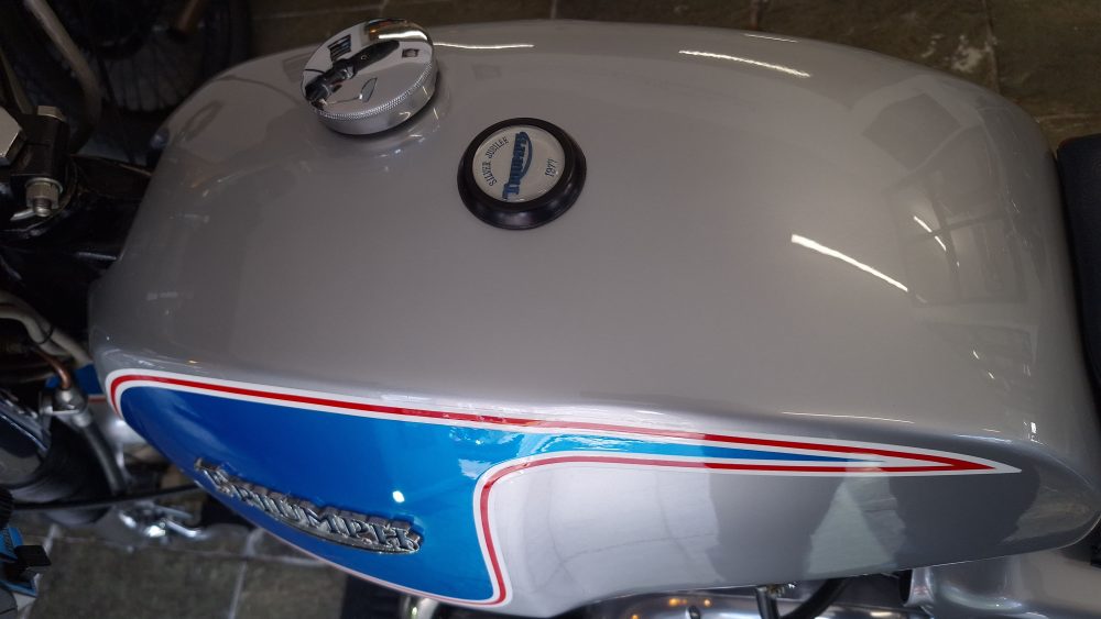 Triumph BonnevilleT140 Silver Jubilee Near Concours!!! - Image 9