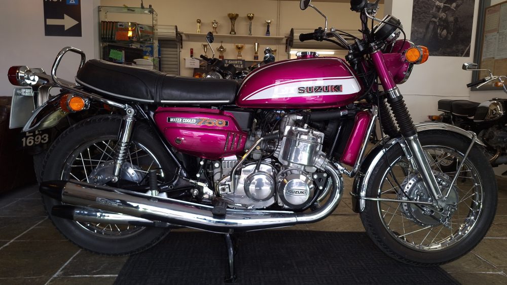 Suzuki GT750J 1972 Completely Restored!!!!!