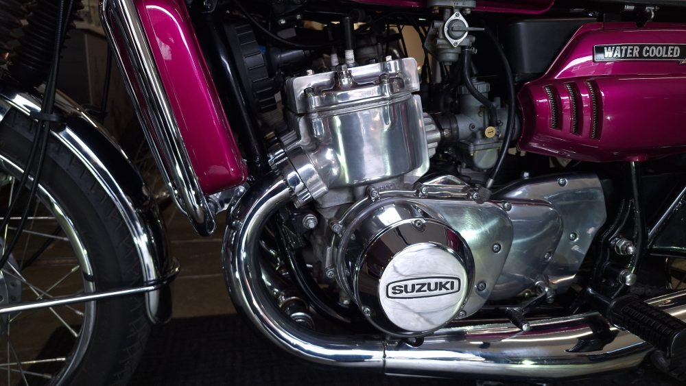 Suzuki GT750J 1972 Completely Restored!!!!! - Image 10