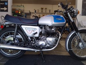 Triumph BonnevilleT140 Silver Jubilee Near Concours!!!