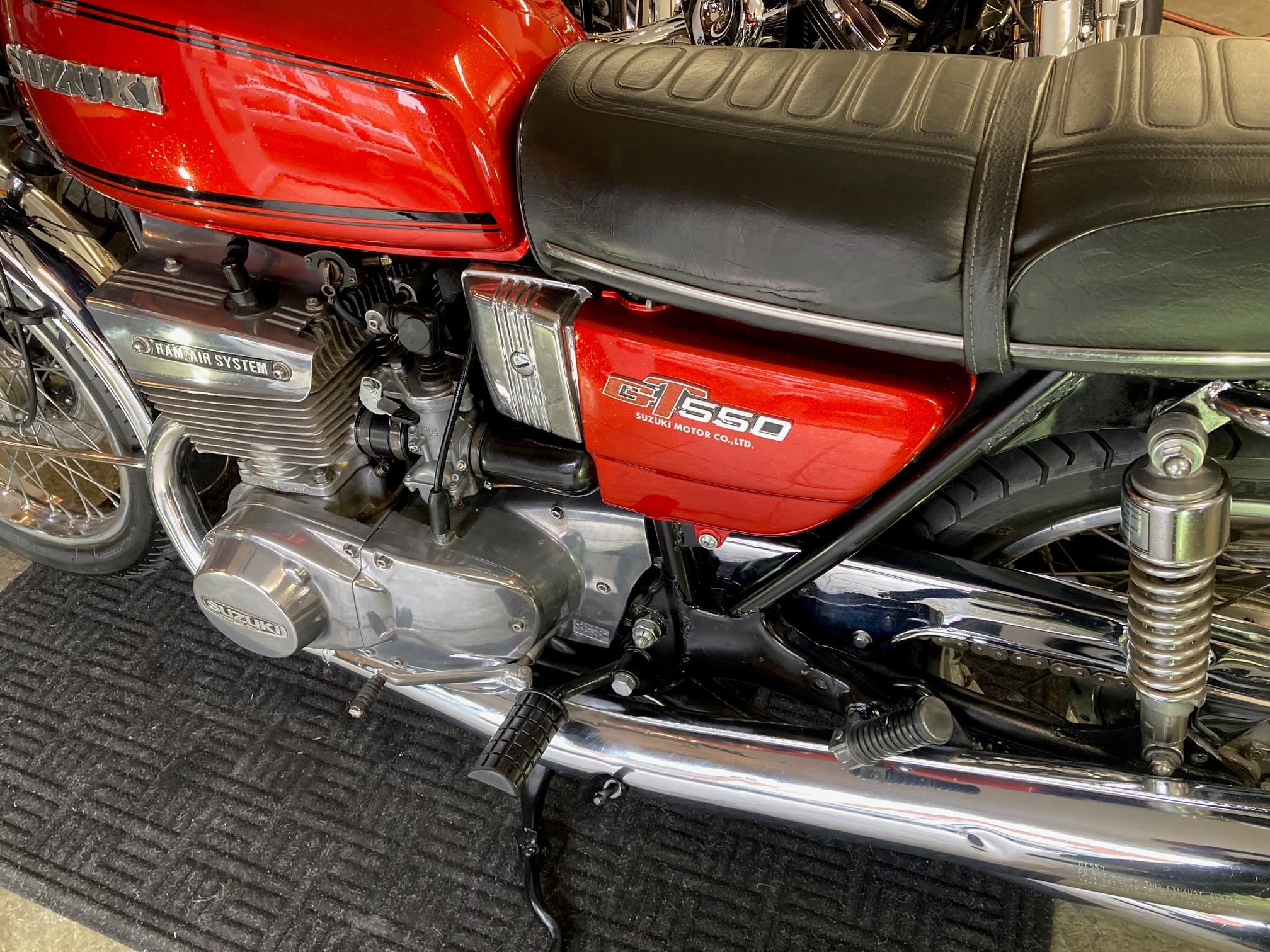 Suzuki GT 550 Great Condition! 1975 - Image 12