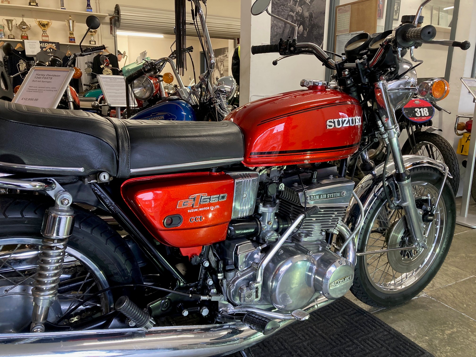 Suzuki GT 550 Great Condition! 1975 - Image 4