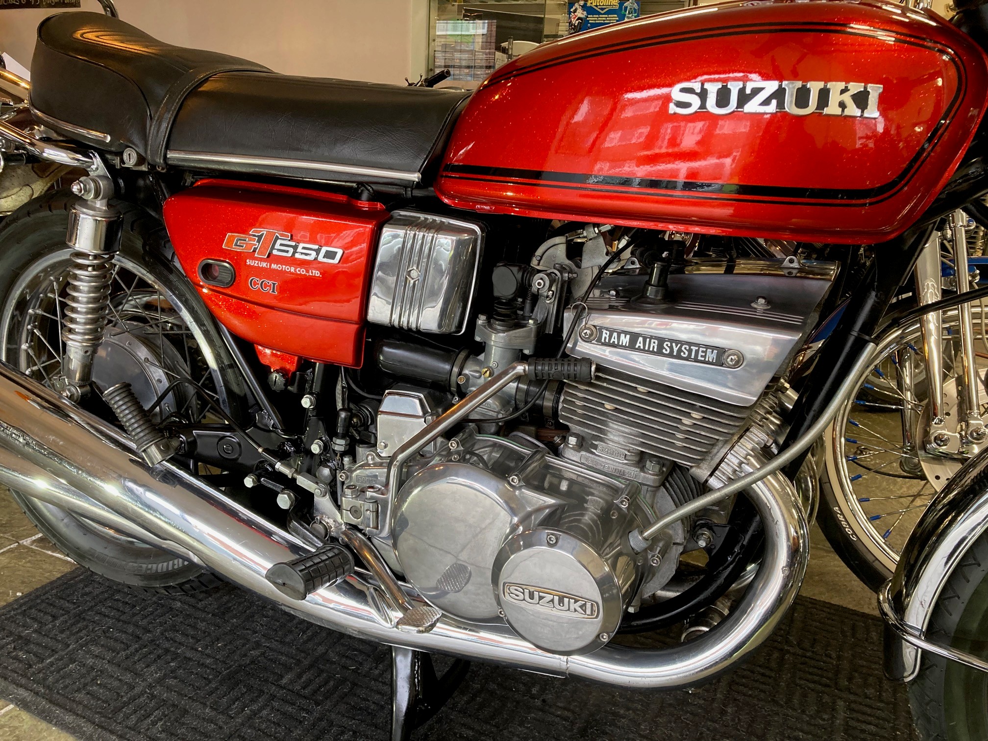Suzuki GT 550 Great Condition! 1975 - Image 5