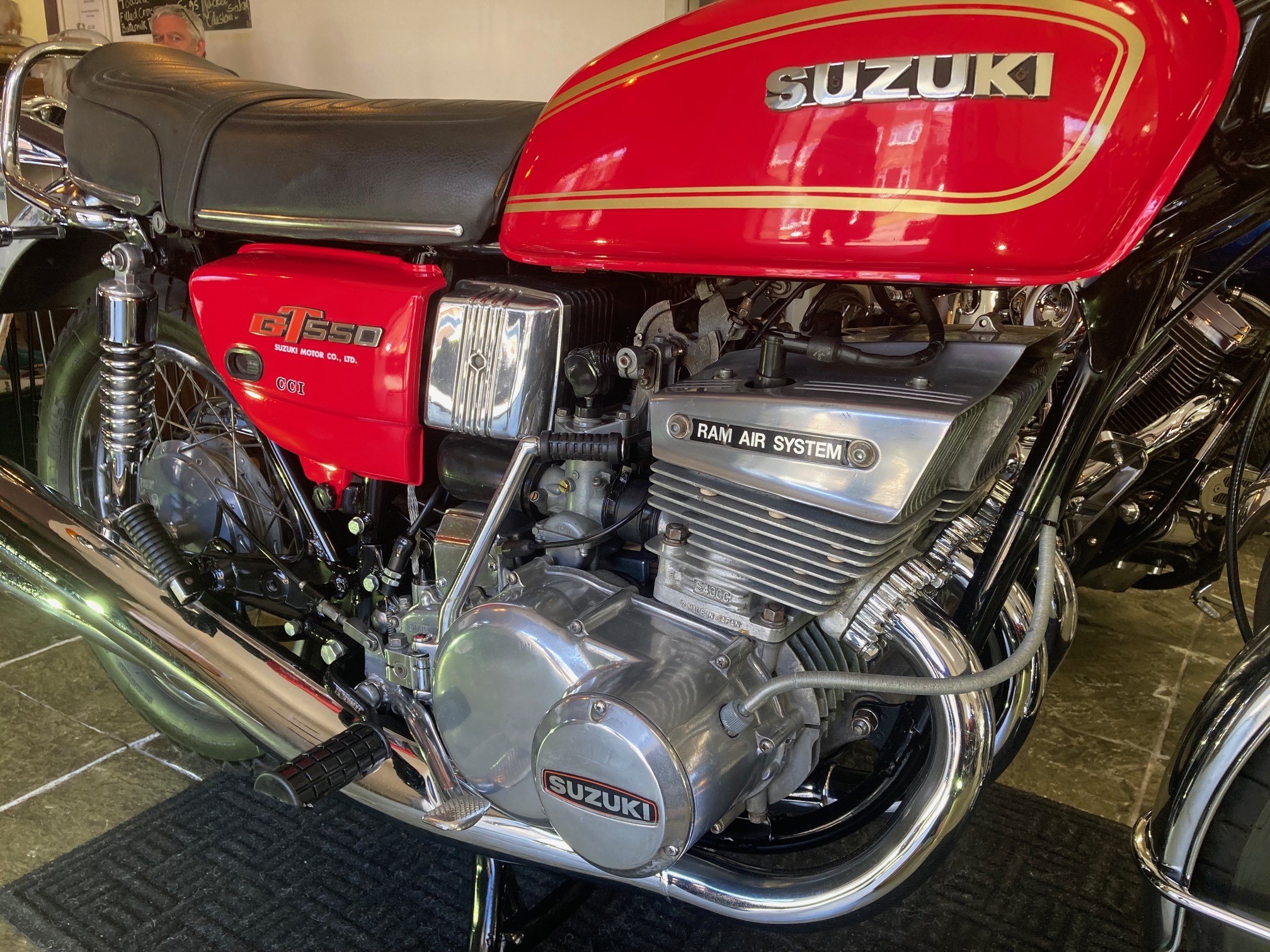 Suzuki GT 550 1976 Superb Genuine UK Machine!! - Image 6