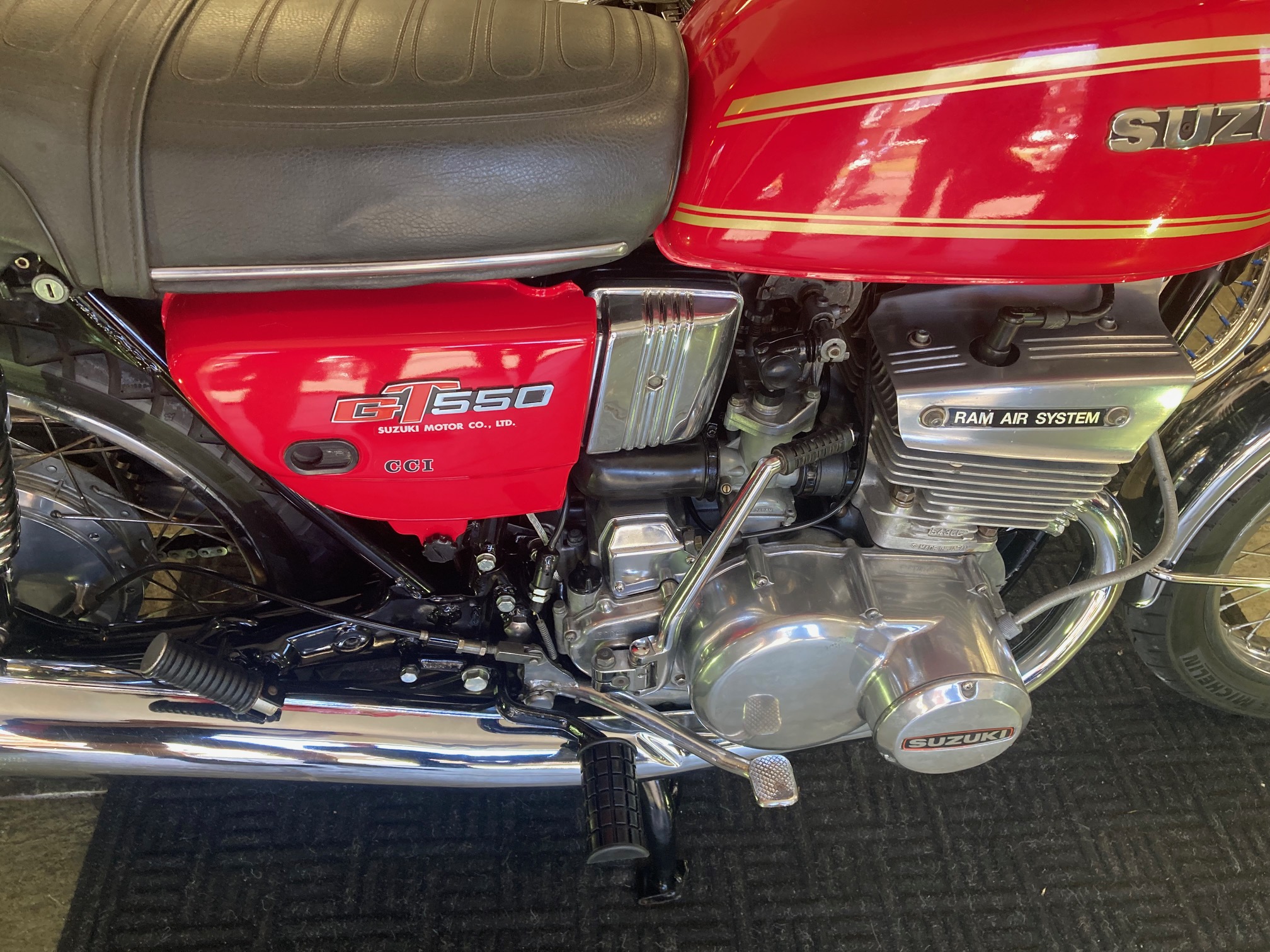 Suzuki GT 550 1976 Superb Genuine UK Machine!! - Image 17